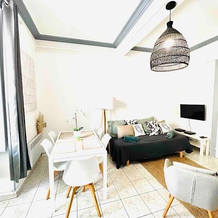 Appartement En Centre Ville, Wifi Et Tram Montpellier Luaran gambar