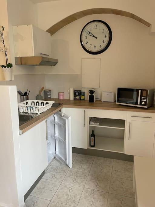 Appartement En Centre Ville, Wifi Et Tram Montpellier Luaran gambar